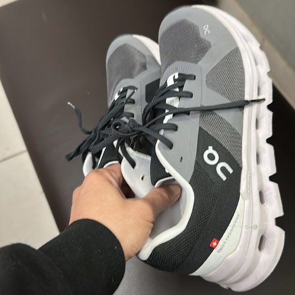 On Running Cloudrunner Shoes 
Current condition, see last 4 photos updated. - Picture 7 of 8